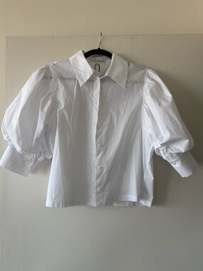 🤍 NWT Zara White Puff-Sleeve Cropped Button-Down Shirt